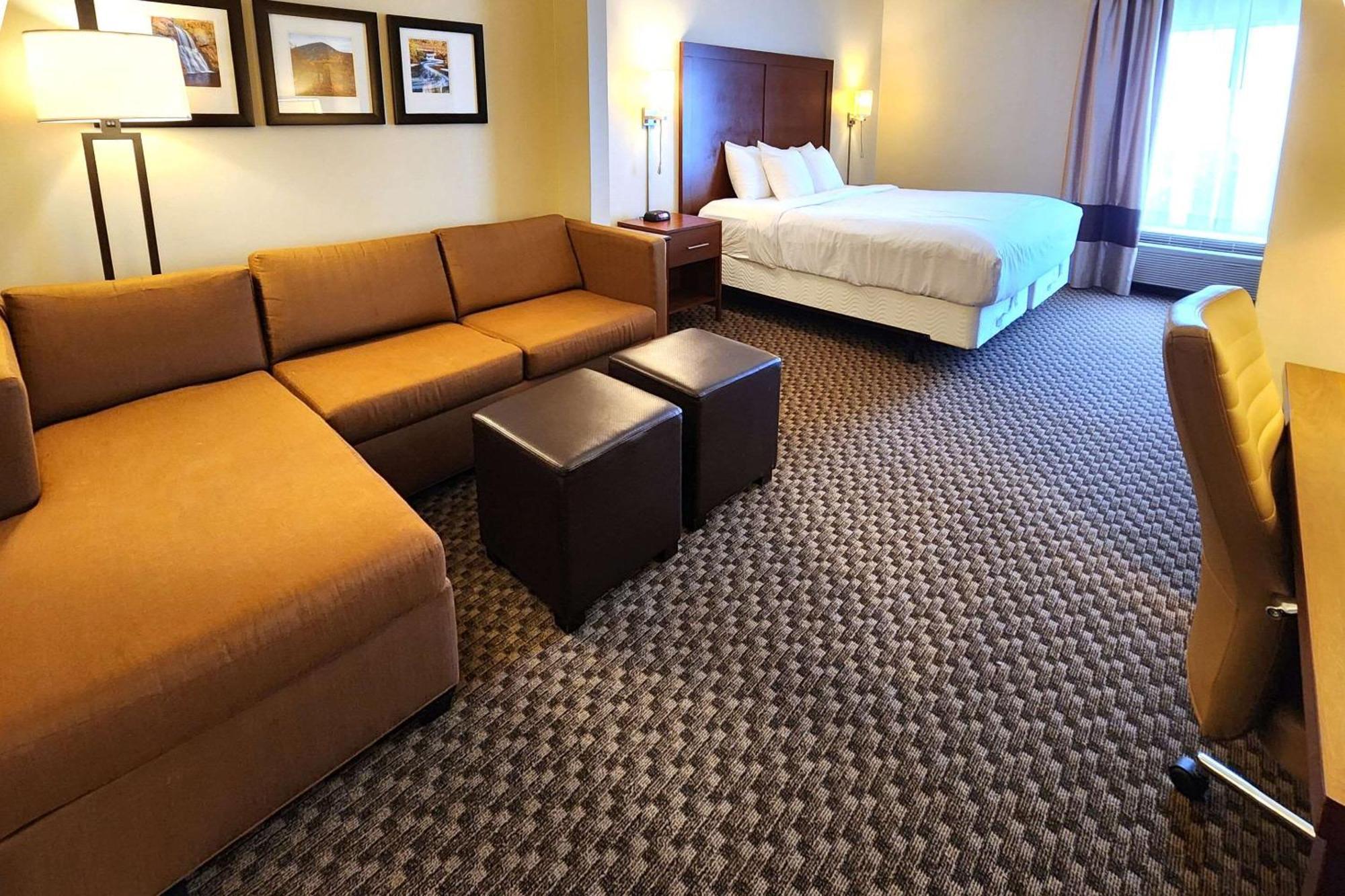 Comfort Inn & Suites Mount Pocono Buitenkant foto